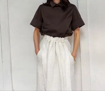 deres 데레스 브라운 반팔 셔츠