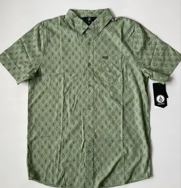 VOLCOM 버튼 다운 그린 M 사이즈