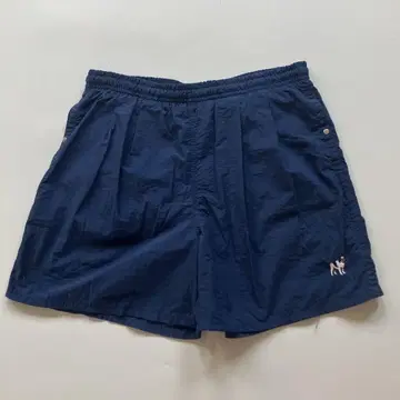 USED 90S BIG DOGS HALF PANTS