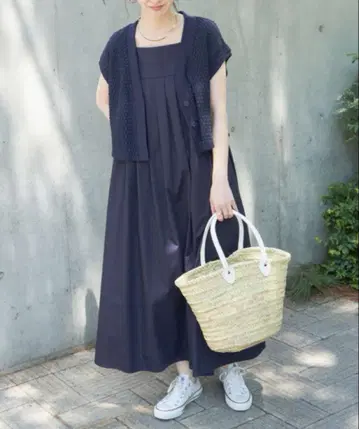 크롭 기장 가디건 포함 스퀘어 넥 원피스