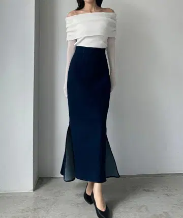 louere 스트레치 데님 백 머메이드 스커트 네이비 S 사이즈