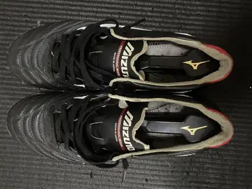 Mizuno 축구화 블랙/레드