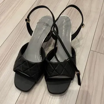 히메코 퀼팅 샌들