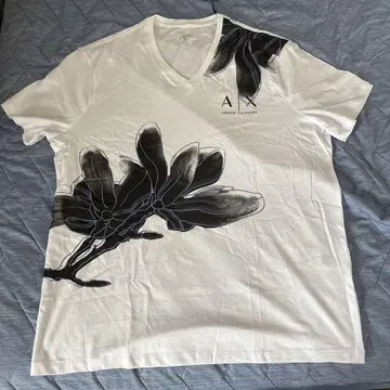 Armani Exchange 꽃무늬 V넥 티셔츠 XL