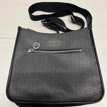 GUESS 숄더백 그레이