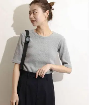 컨디션 최상 저널 스탠다드 리룸 라메 골지 하프 슬리브 T 그레이