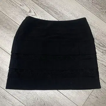 블랙 레이스 미니 스커트