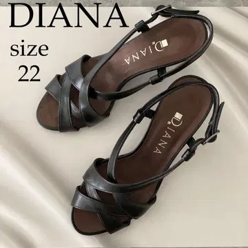 DIANA 블랙 스트랩 샌들 22