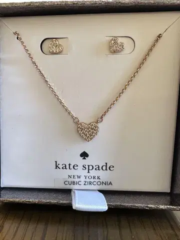 kate spade 하트 모양 목걸이와 귀걸이 세트