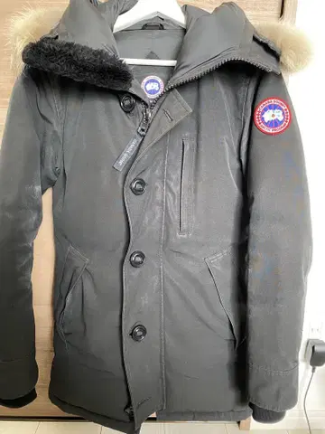 Canada Goose 블랙 다운 자켓