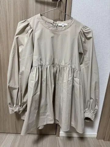 yori 개더 블라우스