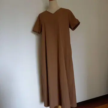 브라운 V넥 반팔 롱 원피스