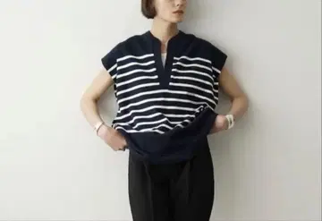 클레인 / 와이드 헨리넥 N/S 보더 톱스