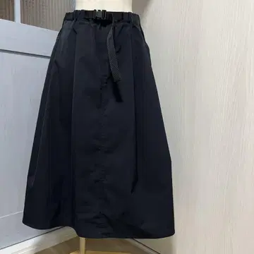 luca/lady luck luca 롱 스커트 블랙