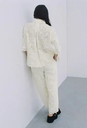 컷워크 자수 팬츠 ZW COLLECTION
