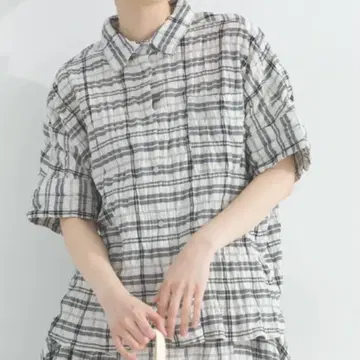 미사용 새상품 PU 믹스 체크 크링클 반팔 셔츠 블라우스