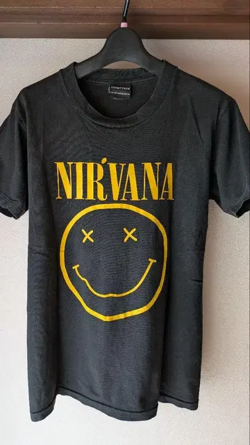 NIRVANA 닐바나 티셔츠 M