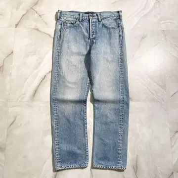 A16586 컨디션 최상 현행 모델 매디슨 블루 테이퍼드 데님 01