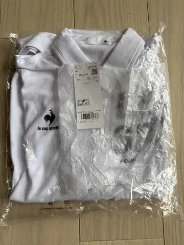 르꼬끄 화이트 피케 셔츠 새상품