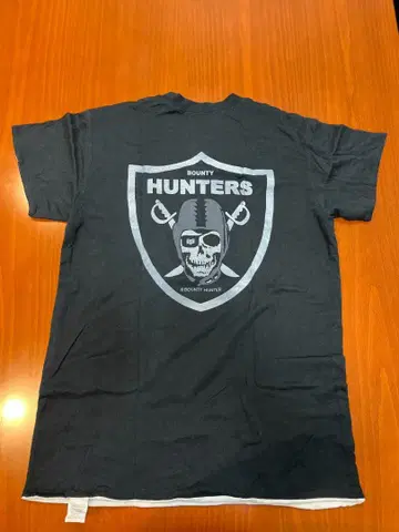 Bounty Hunters 티셔츠 리버서블