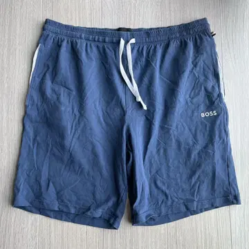 HUGO BOSS 휴고보스 하프 팬츠