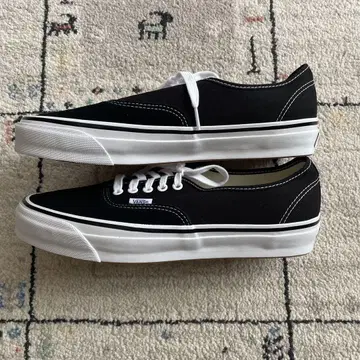 VANS PREMIUM 오센틱 44