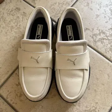 Puma 화이트 로퍼 통굽