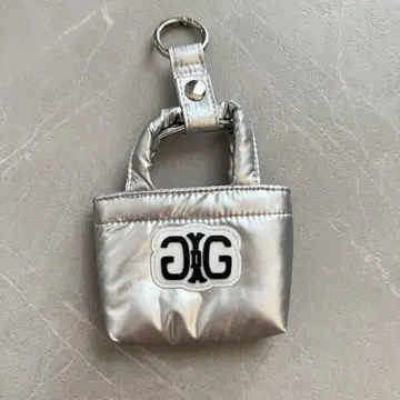 미사용 새상품 GYDA 백참 실버 ELGAES