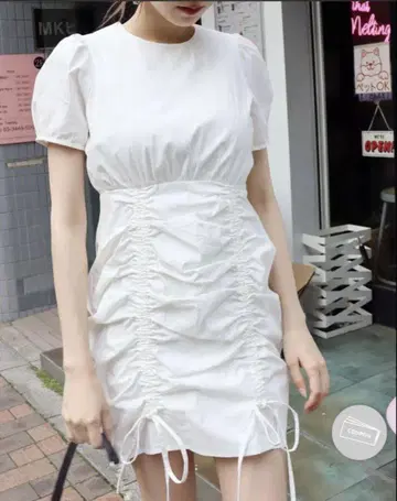 택 포함 새상품 EVRIS 원피스 미니 원피스 화이트 쿠슈쿠슈