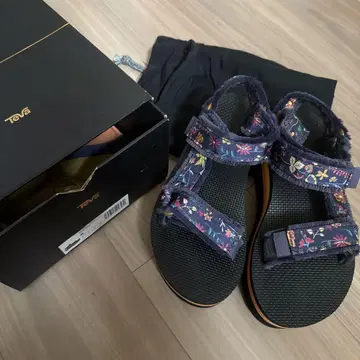 Teva x Ana sui 콜라보 23cm