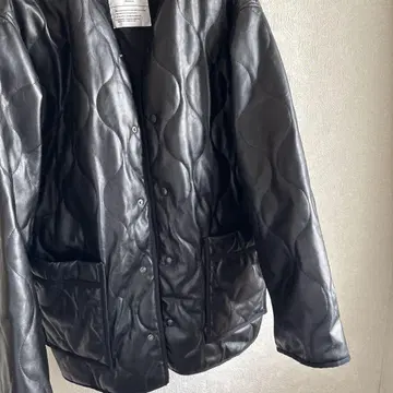 Hibeck 블랙 퀼팅 자켓