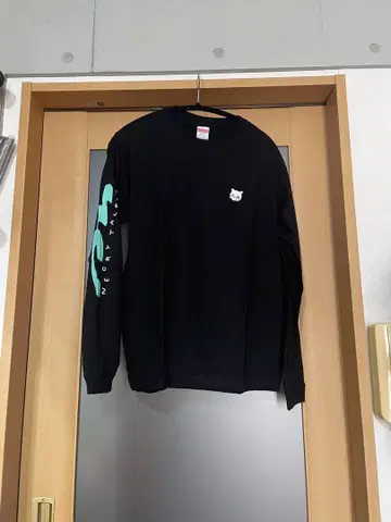 신상품! 넥라이트 키 우네우네 네쿠마 롱 T 블랙 M 사이즈