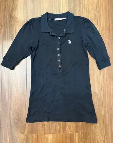 쥬시꾸뛰르 블랙 5부 소매 피케 셔츠