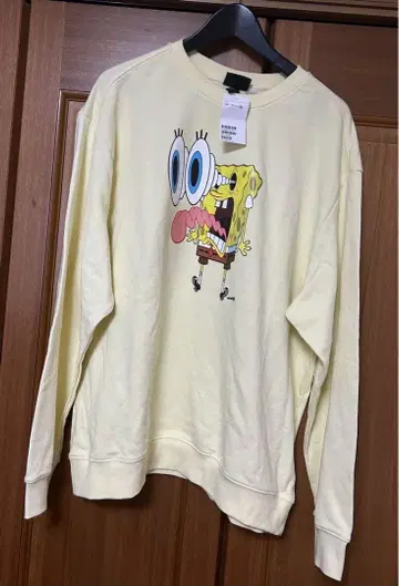 스펀지밥 트레이닝복 XL 노랑 크림색 H&M 미사용 새상품 택 포함!