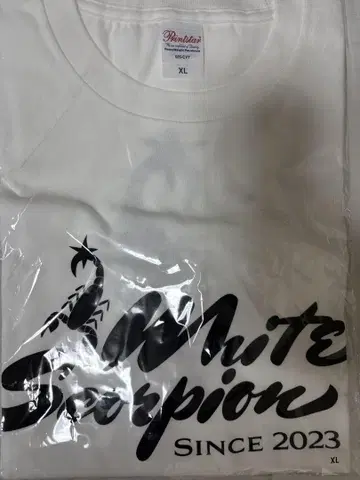 WHITE SCORPION 티셔츠 Beach opening