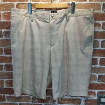 아디다스 베이지 숏 팬츠