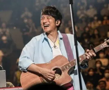 사쿠라이 도착 골든 서클 그라데이션 컷 티셔츠 레어 커스텀 상품