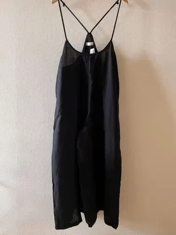 포그 네스트로브 린넨 살로펫 블랙