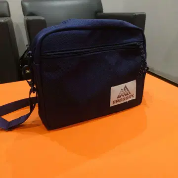 그레고리 숄더 파우치 백 125414