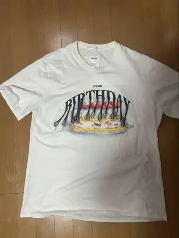 더블렛 2주년 기념 자수 티셔츠