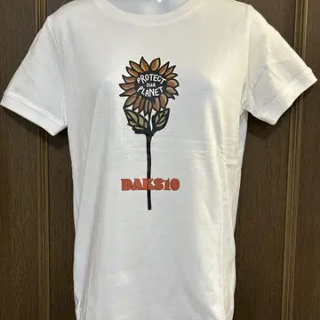 DAKS10 화이트 티셔츠