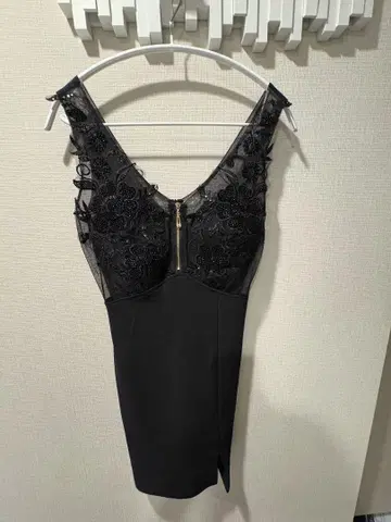 Tika 블랙 타이트 드레스 S