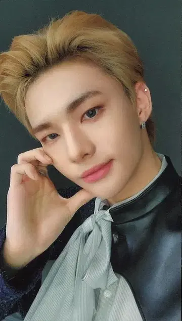 StrayKids FC 한정판 Hyunjin THE SOUND 양면 B