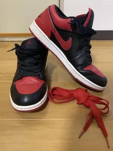 AIR JORDAN 1 PHAT LOW
