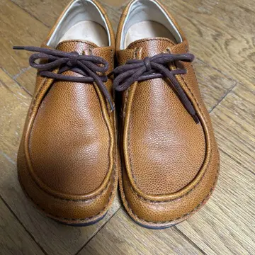 BIRKENSTOCK 브라운 가죽 스니커즈 38