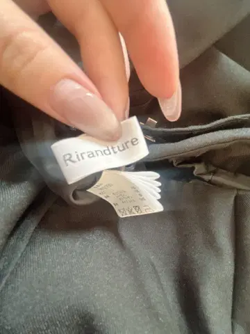 Rirandture 플리츠 스커트와 숏 팬츠 세트