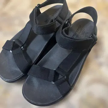 BOBS 샌들 스케쳐스
