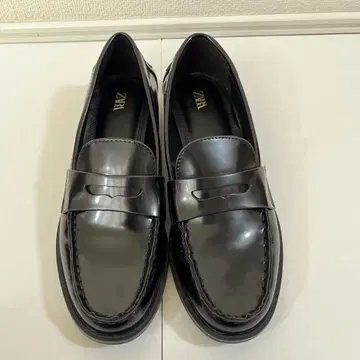 ZARA 코인 로퍼 36 인조 가죽 블랙