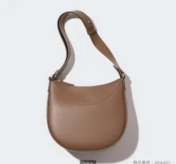 유니클로 가죽 터치 원 핸들 백