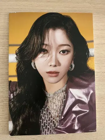 IS:SUE 3rd HMV 패널  rino